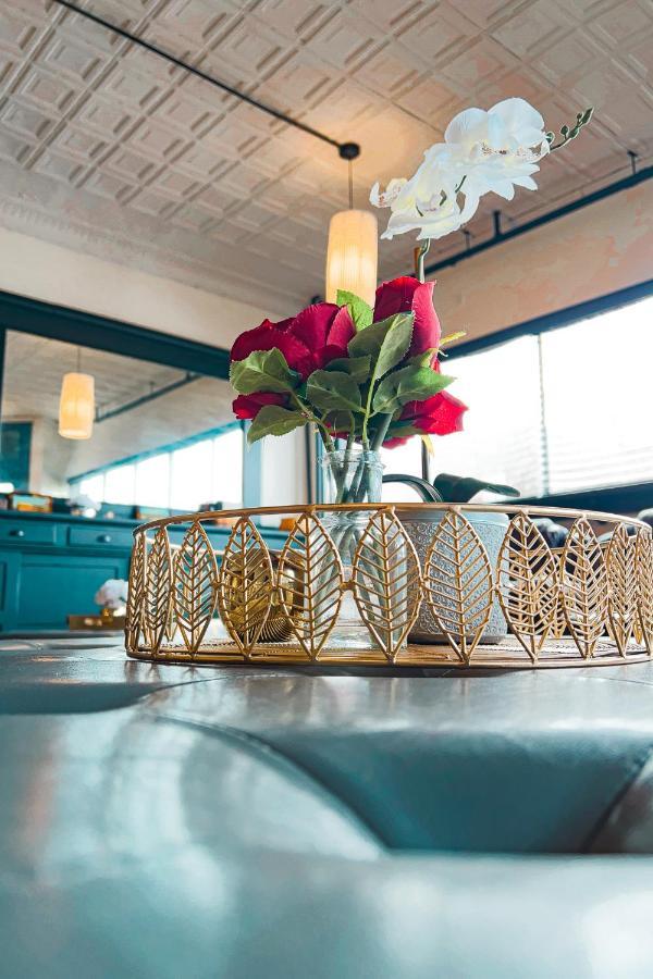 The Pub- 8Br Free Parking, Minutes From Falls & Casino Niagarafallen Exteriör bild