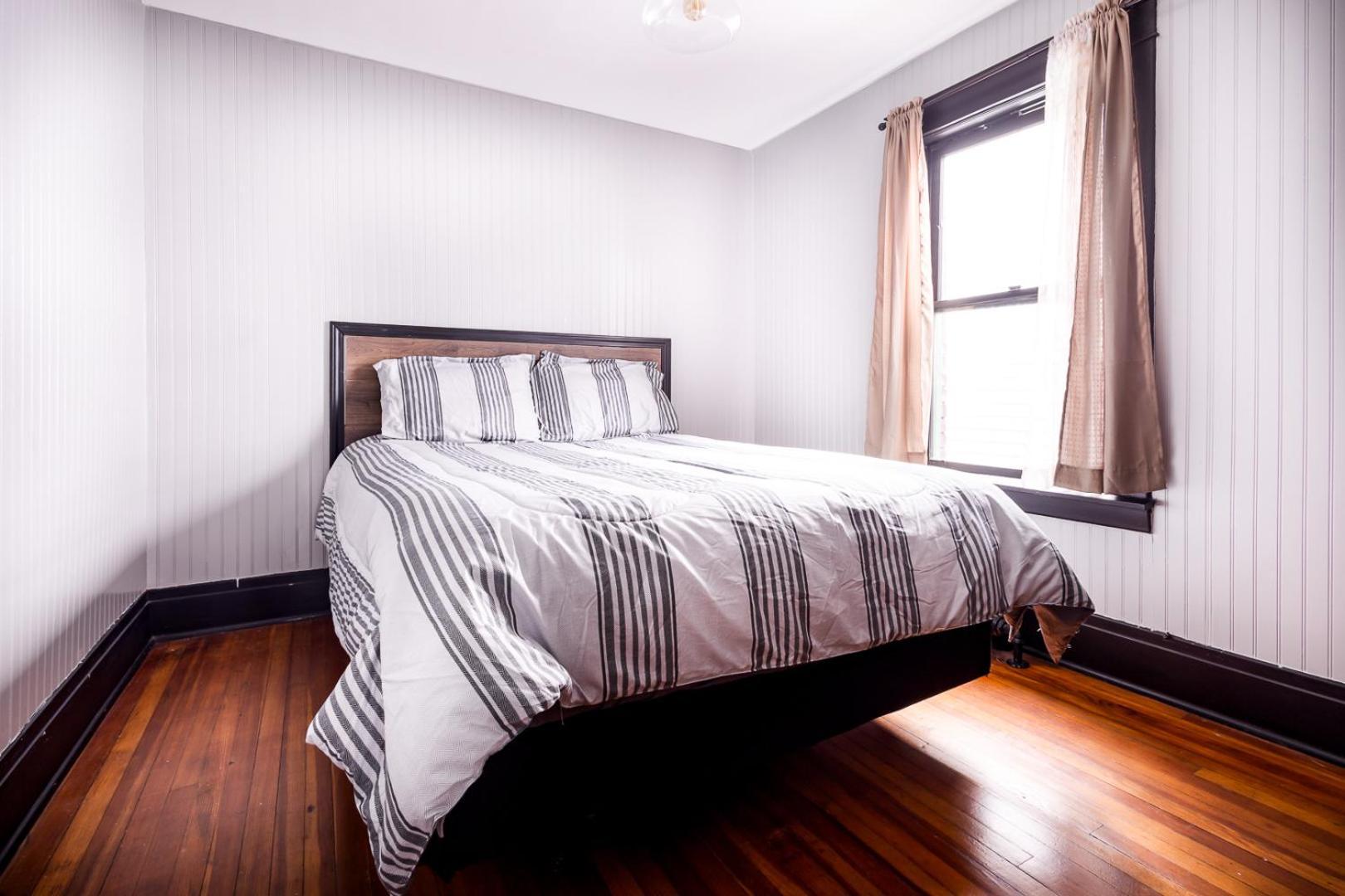 The Pub- 8Br Free Parking, Minutes From Falls & Casino Niagarafallen Exteriör bild