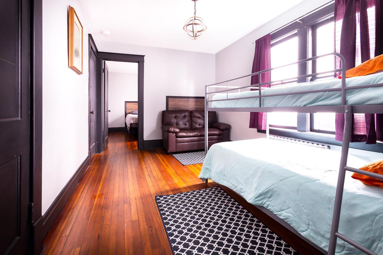 The Pub- 8Br Free Parking, Minutes From Falls & Casino Niagarafallen Exteriör bild